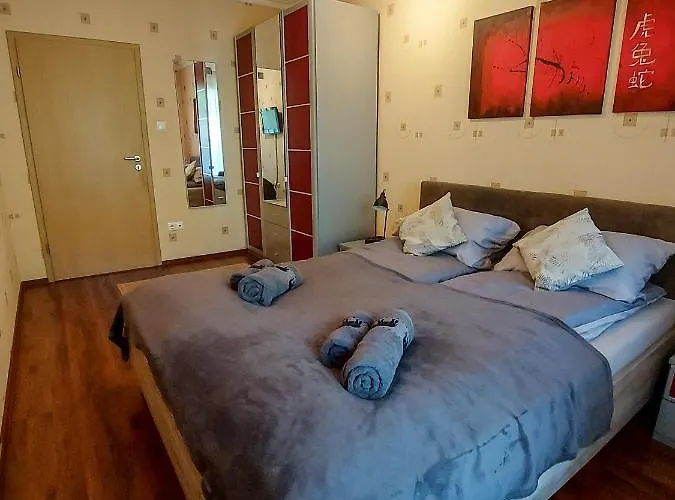 Harmony Apartments - Balcony, Ac, Free Parking, Metro, Self Check-In